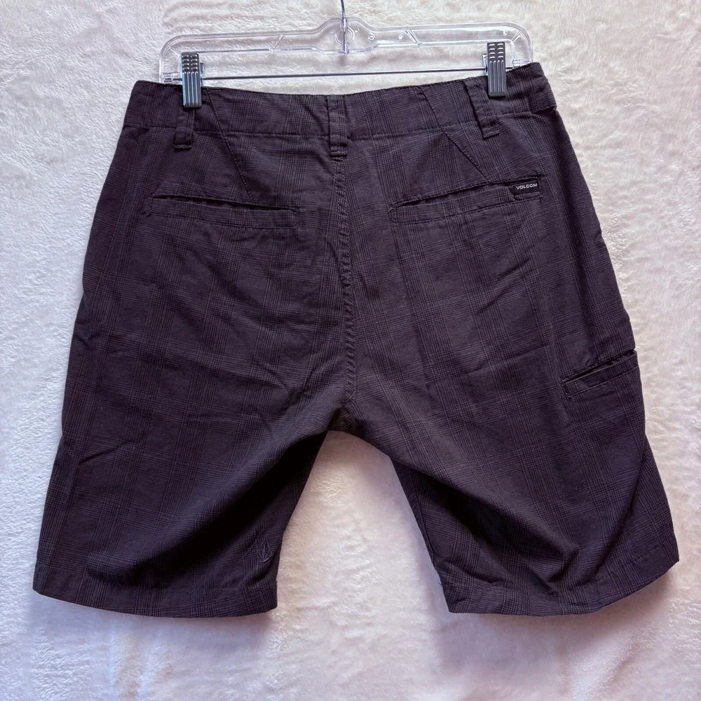 Volcom Shorts Men Sz‎ 29 Gray Plaid Frickin Modern Chino Casual 9.5